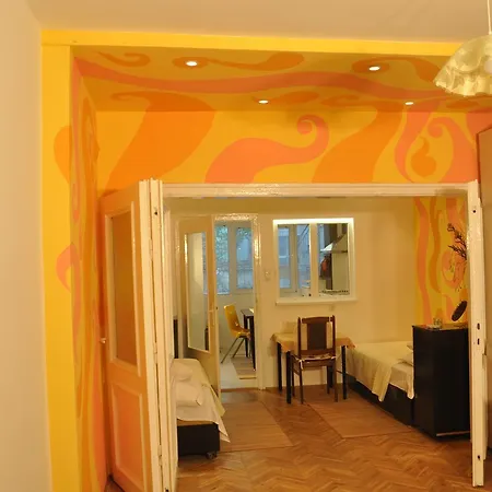 Arlequin Apartment